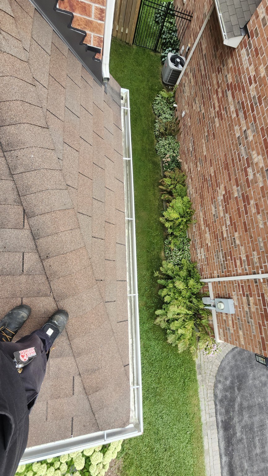 Gutter after cleaning